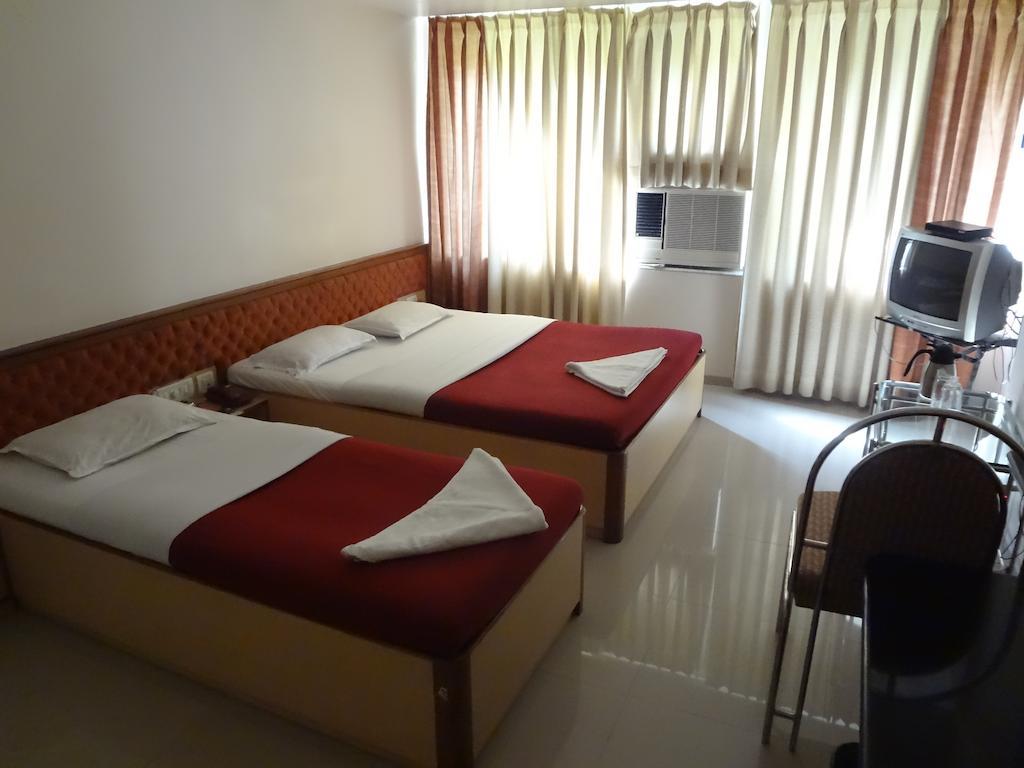 Hotel Ashwin Mumbai Dış mekan fotoğraf
